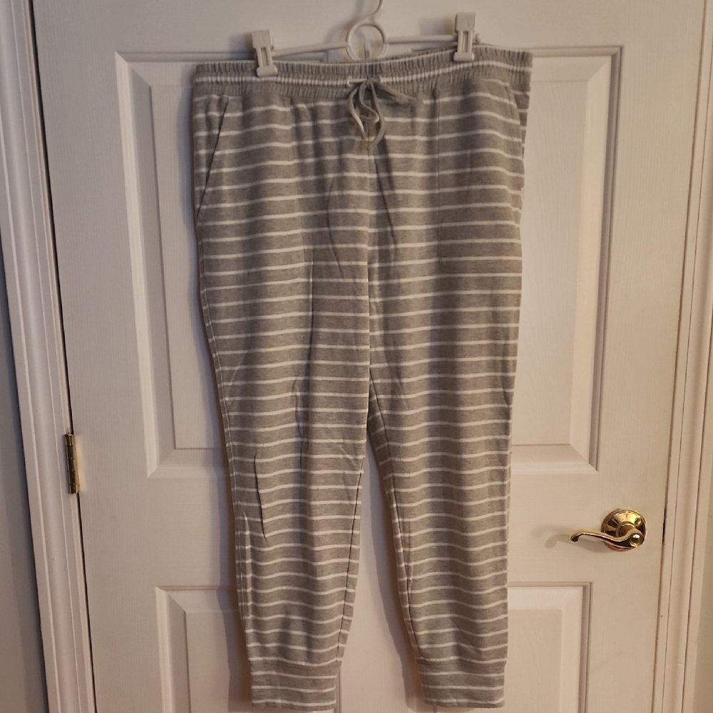 Vineyard Vines Gray and White Striped Joggers
